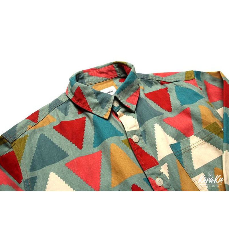 カラフルトライアングル総柄シャツ
