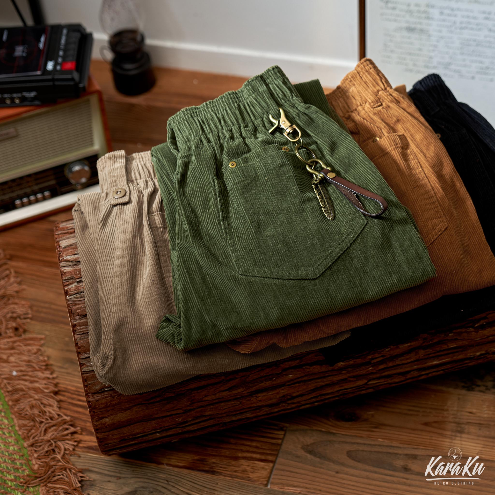 コーデュロイワイドパンツ