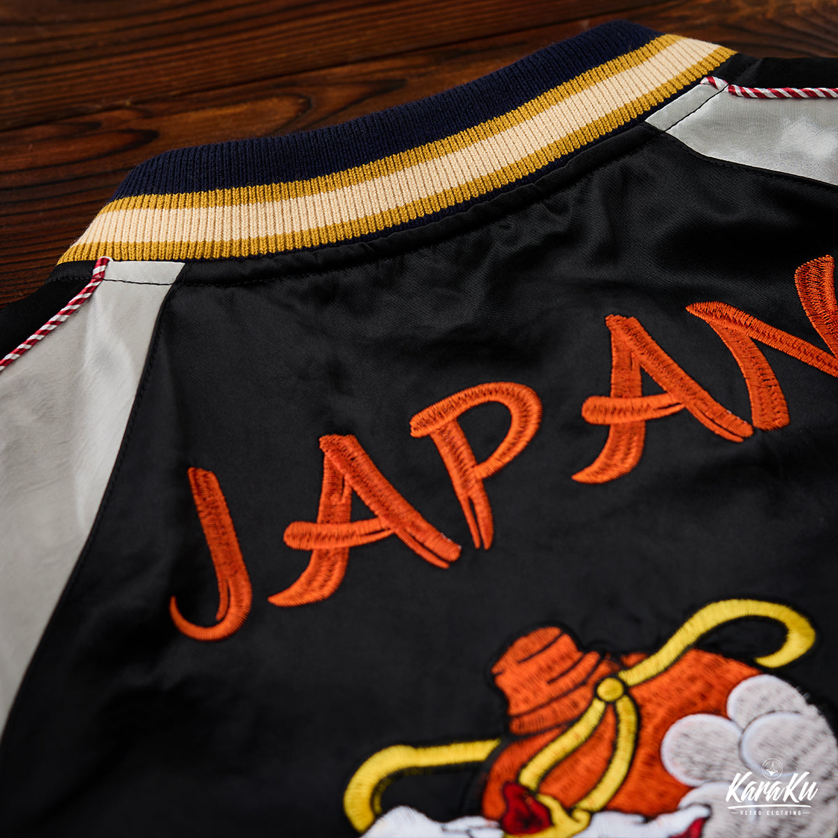 横須賀「酔竜と猫の悪戯」浮世絵風刺繡入りスカジャン – Karakubuy