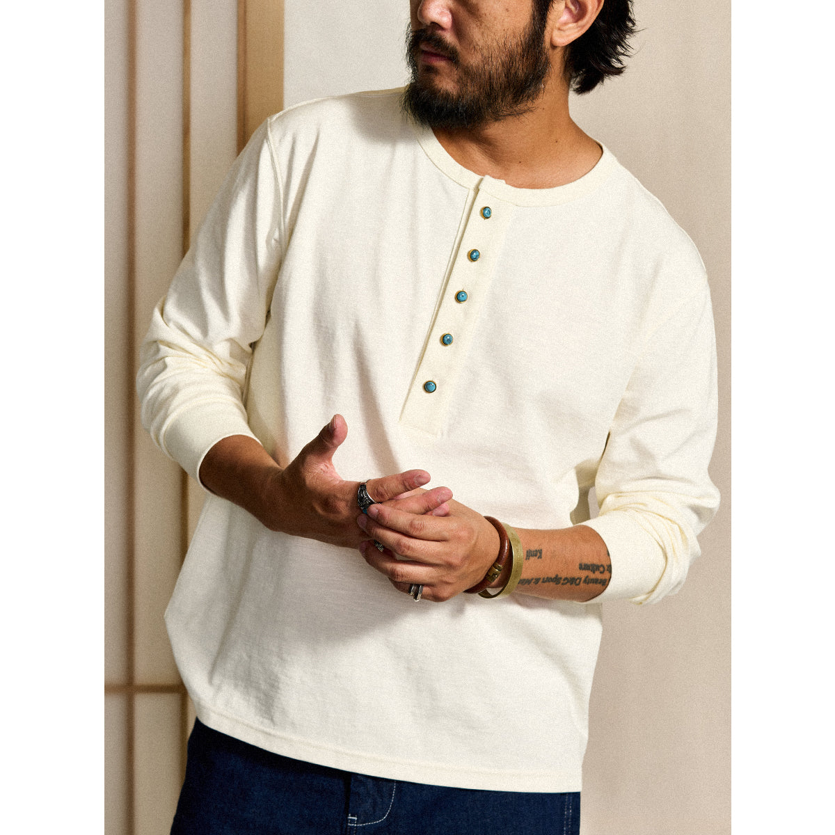ターコイズ風5ボタン付き ヘンリーネック長袖Tシャツ – Karakubuy
