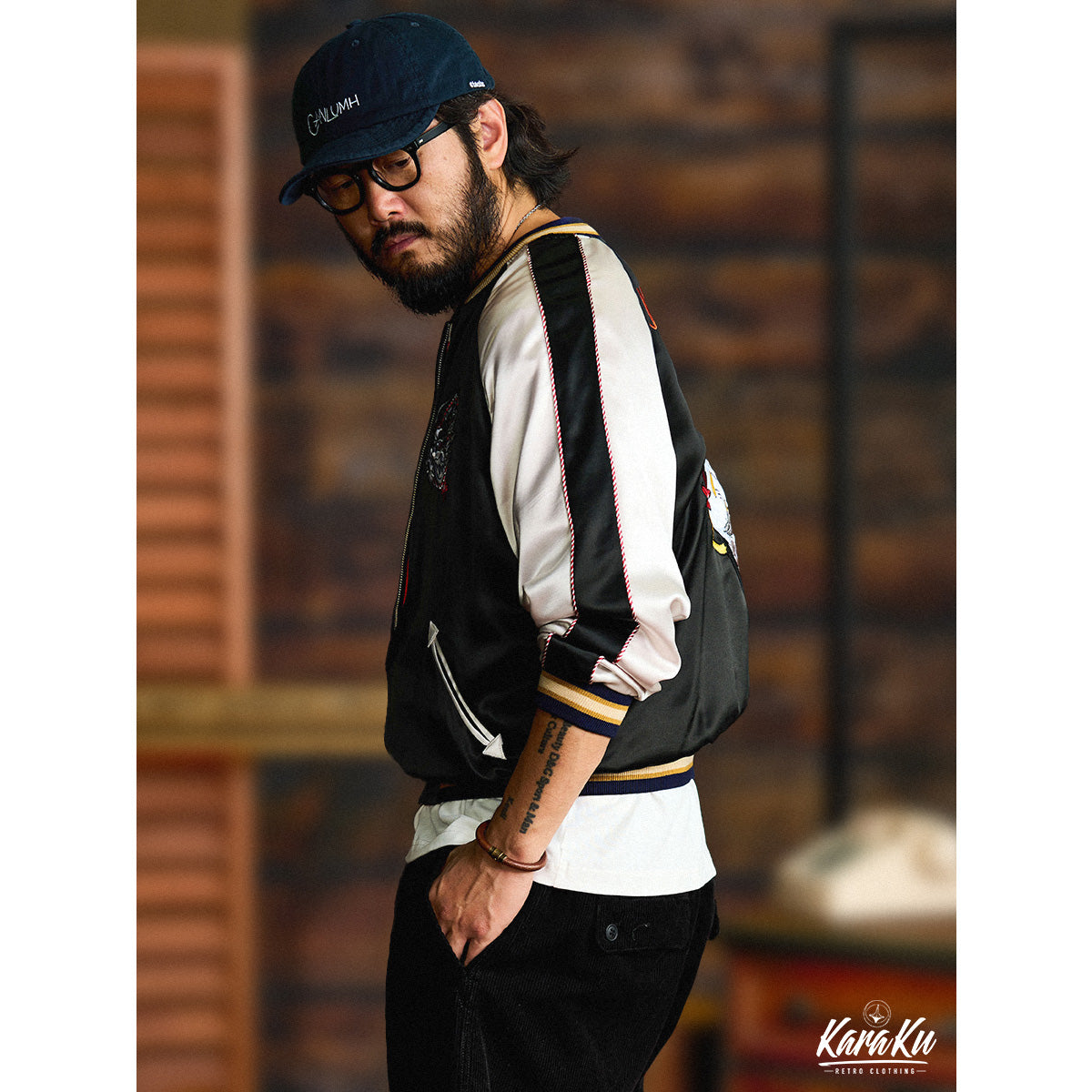 ロゴ＆ワッペン刺繍 中綿レザースタジャン – Karakubuy