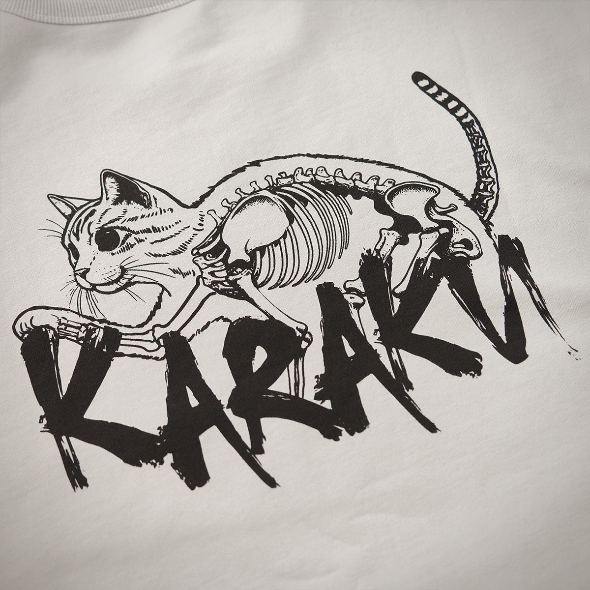 骨格が透けて見える猫」プリント 裏パイルコットンVガゼットスウェット