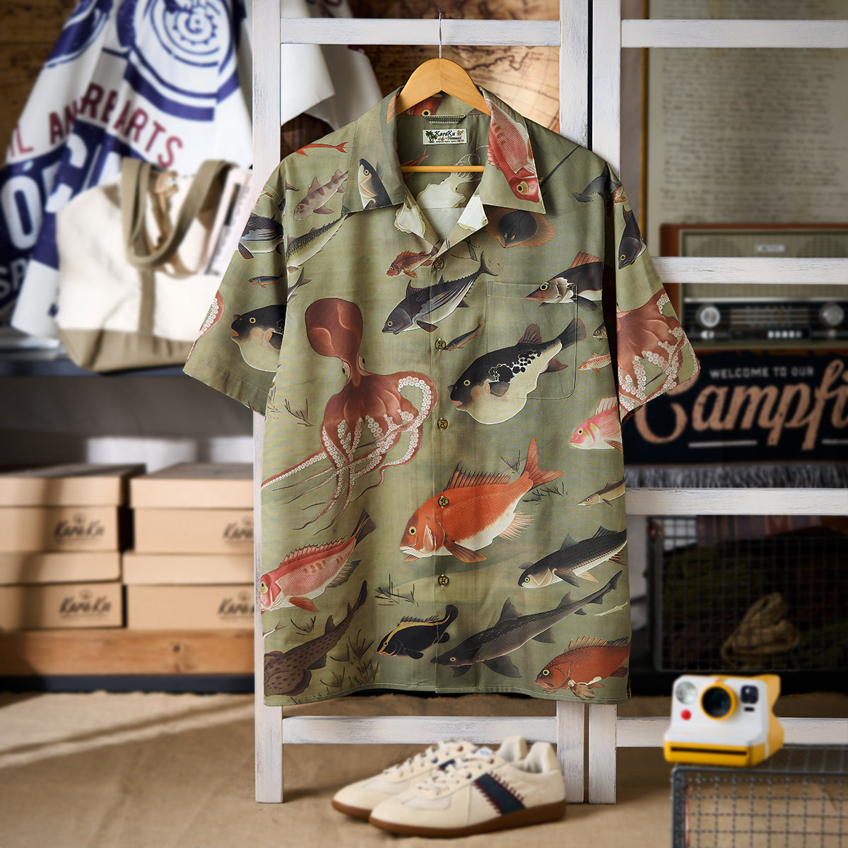 伊藤若冲「群魚図」プリント入りオープンカラーアロハシャツ – Karakubuy