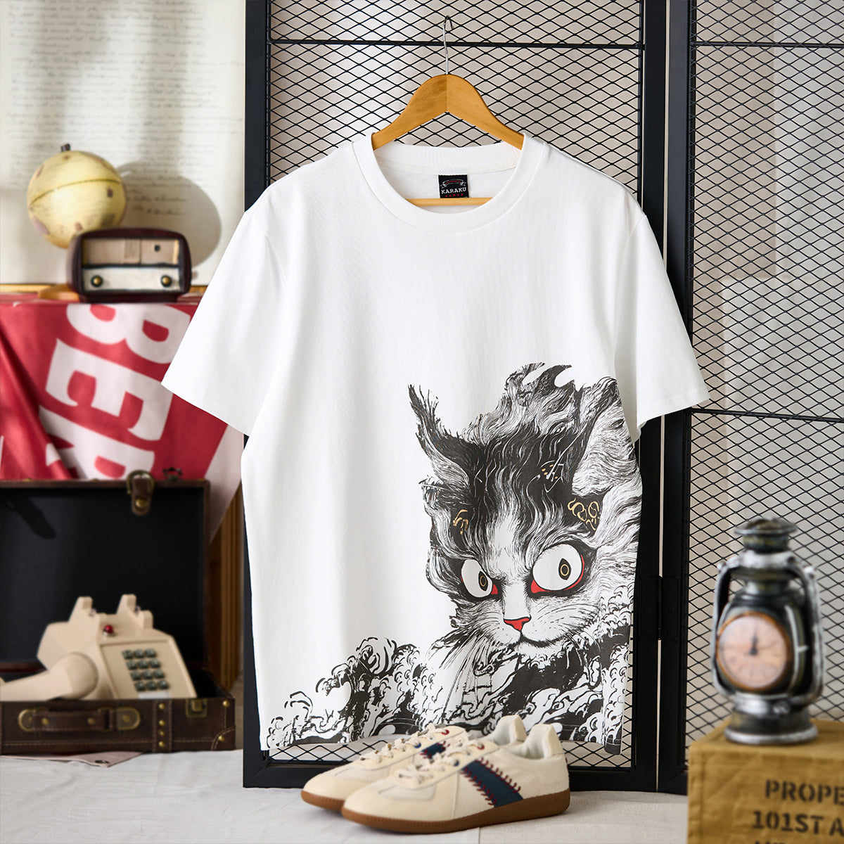 民間伝承「化け猫」浮世絵風プリント入りコットンTee – Karakubuy